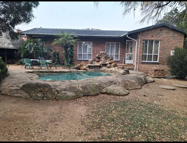 2 BEDROOM HOUSE FOR SALE IN BRACKENDOWNS